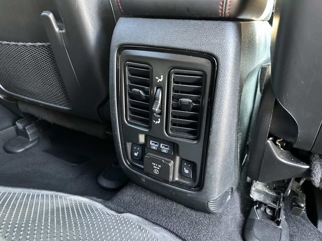 Used 2024 Dodge Durango GT AWD/4WD image 13