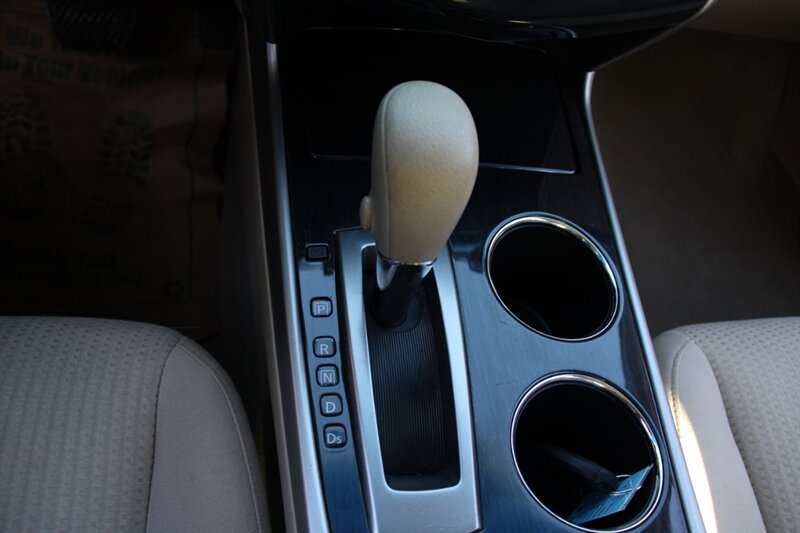 Used 2014 Nissan Altima 2.5 S w/ Display Audio Package FWD image 8