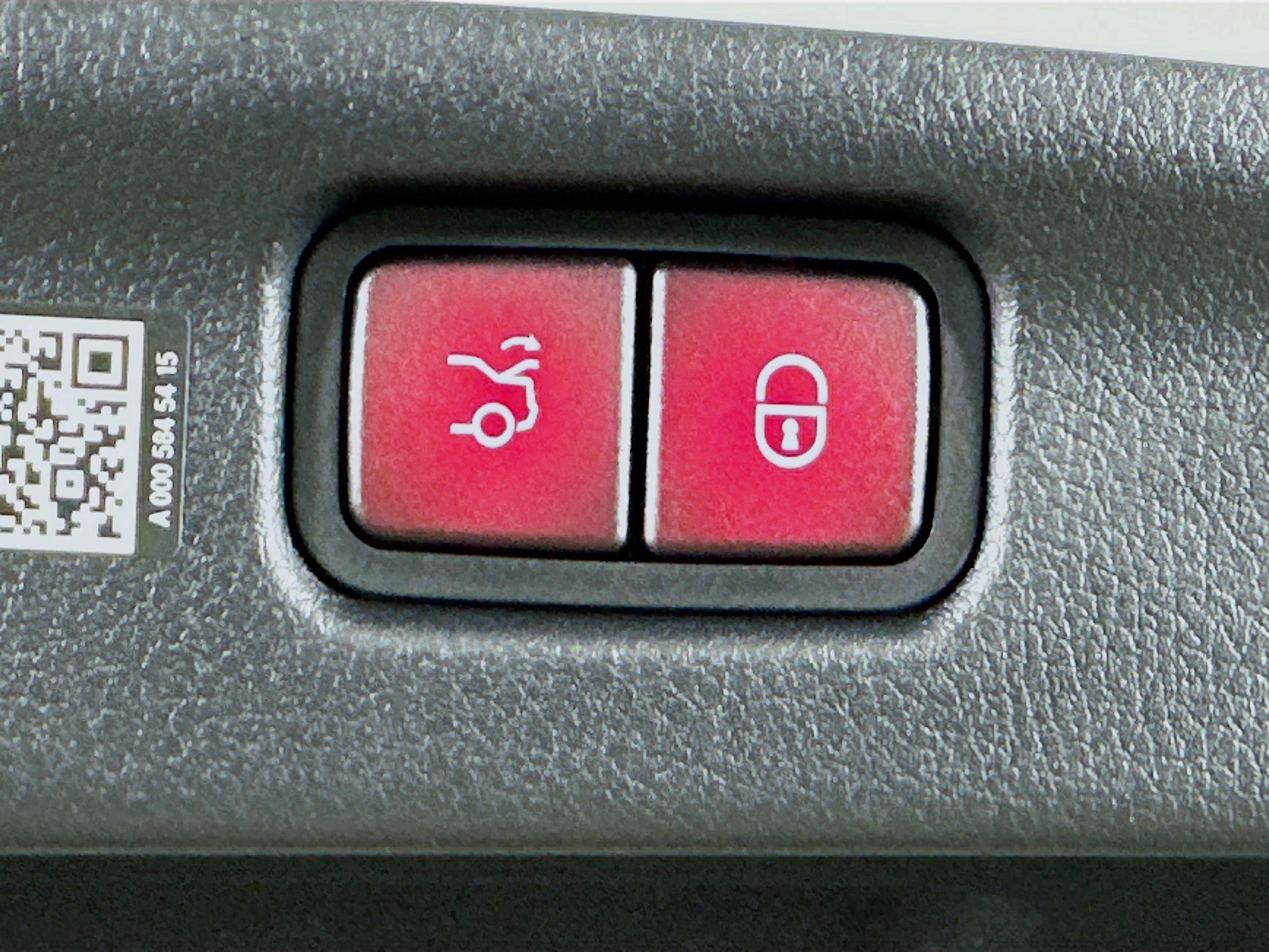 Used 2026 Mercedes-Benz C 300 4MATIC Sedan image 36