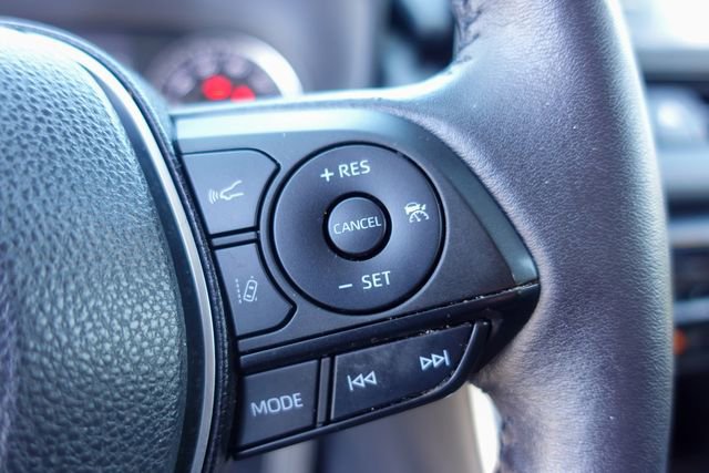 Certified 2022 Toyota RAV4 XLE w/ Convenience Package image 18