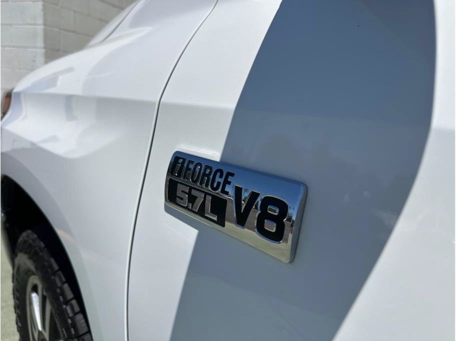 Used 2019 Toyota Tundra SR5 AWD/4WD image 16