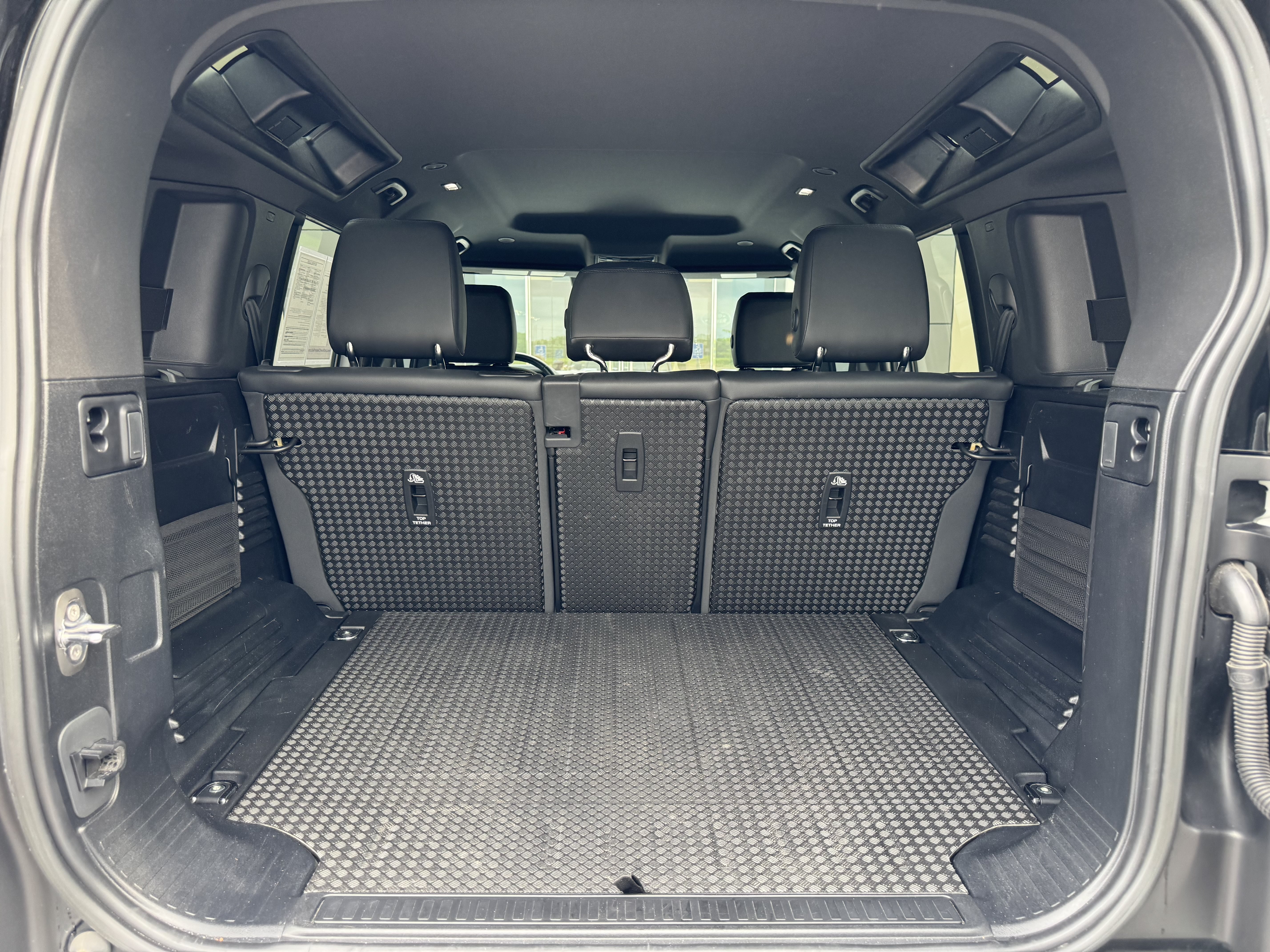 Certified 2023 Land Rover Defender 110 S AWD/4WD image 30