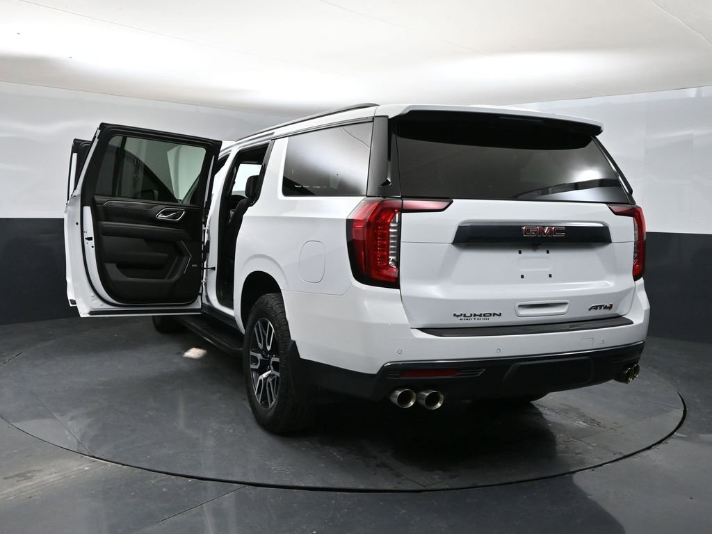 Used 2023 GMC Yukon XL AT4 AWD/4WD image 42