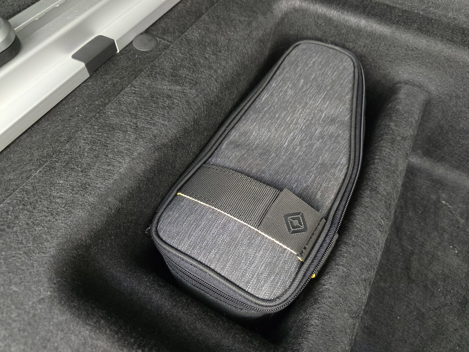 Used 2023 Rivian R1S Launch Edition image 34