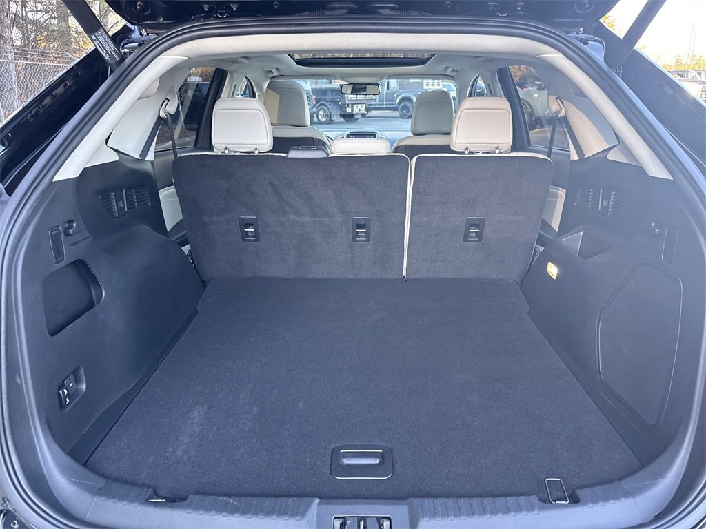 Used 2021 Ford Edge Titanium w/ Equipment Group 301A image 19