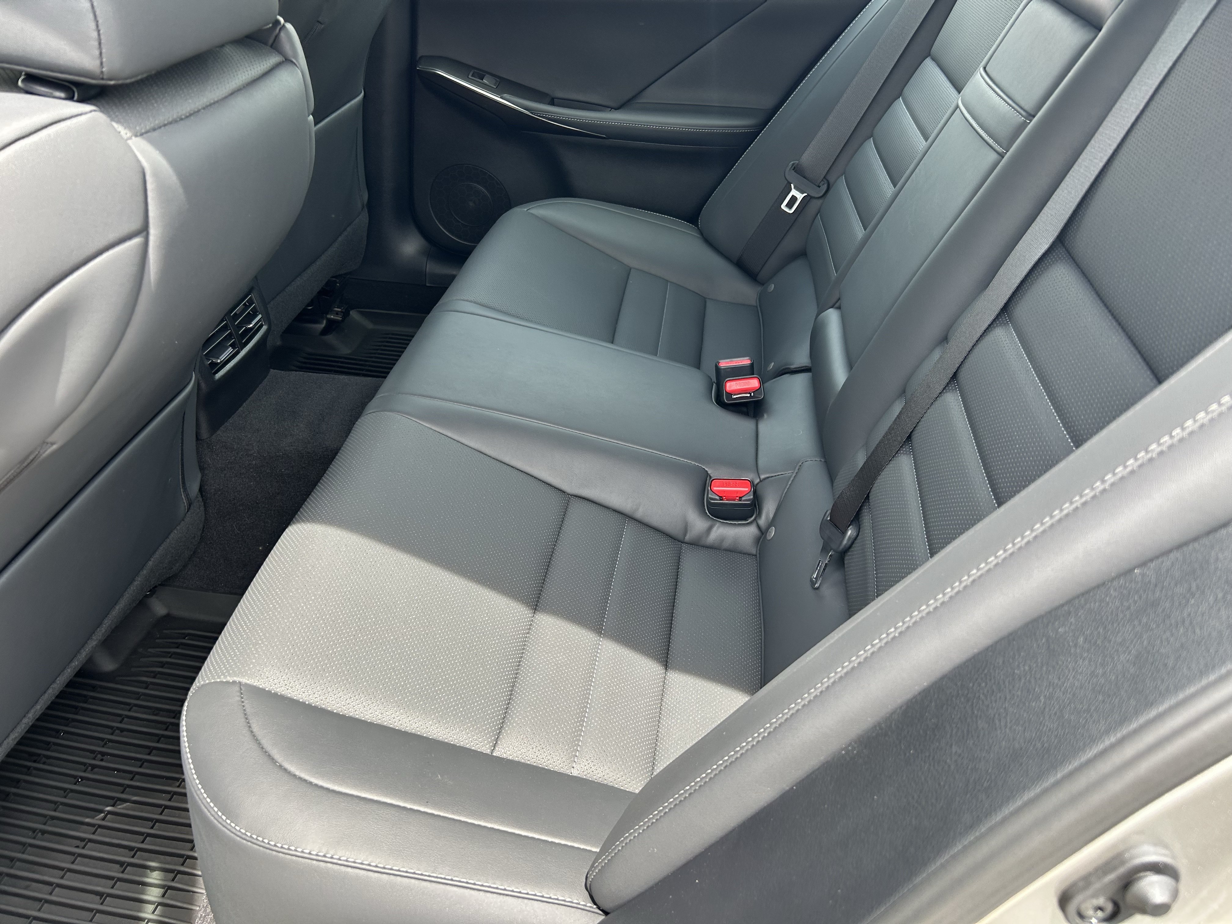 Used 2021 Lexus IS 350 F Sport w/ Accessory Package 2 AWD/4WD image 18