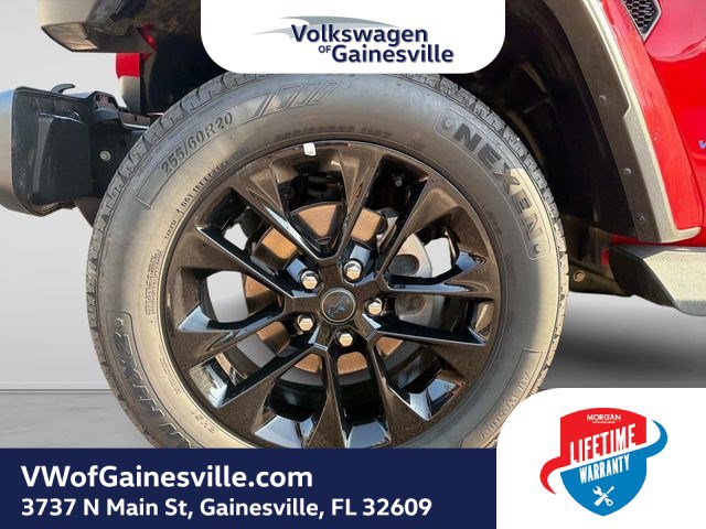 Used 2025 Jeep Wrangler Unlimited Sahara AWD/4WD image 11