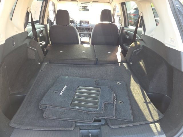 Used 2026 Nissan Rogue SV AWD/4WD image 18