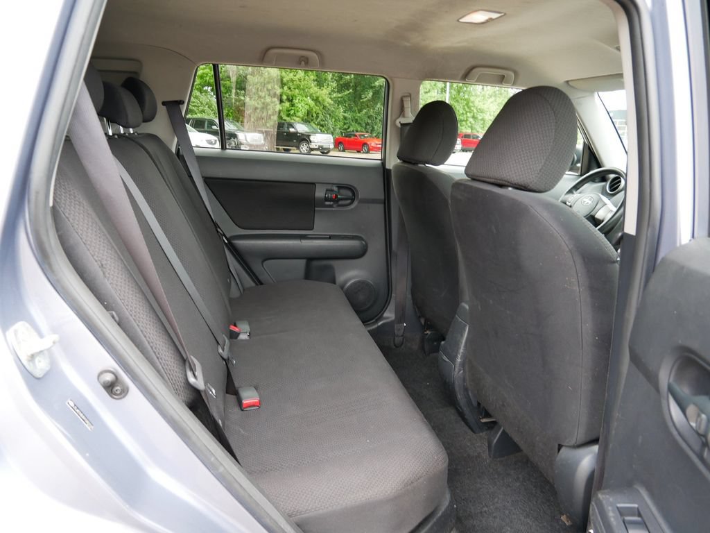Used 2009 Scion xB FWD image 9