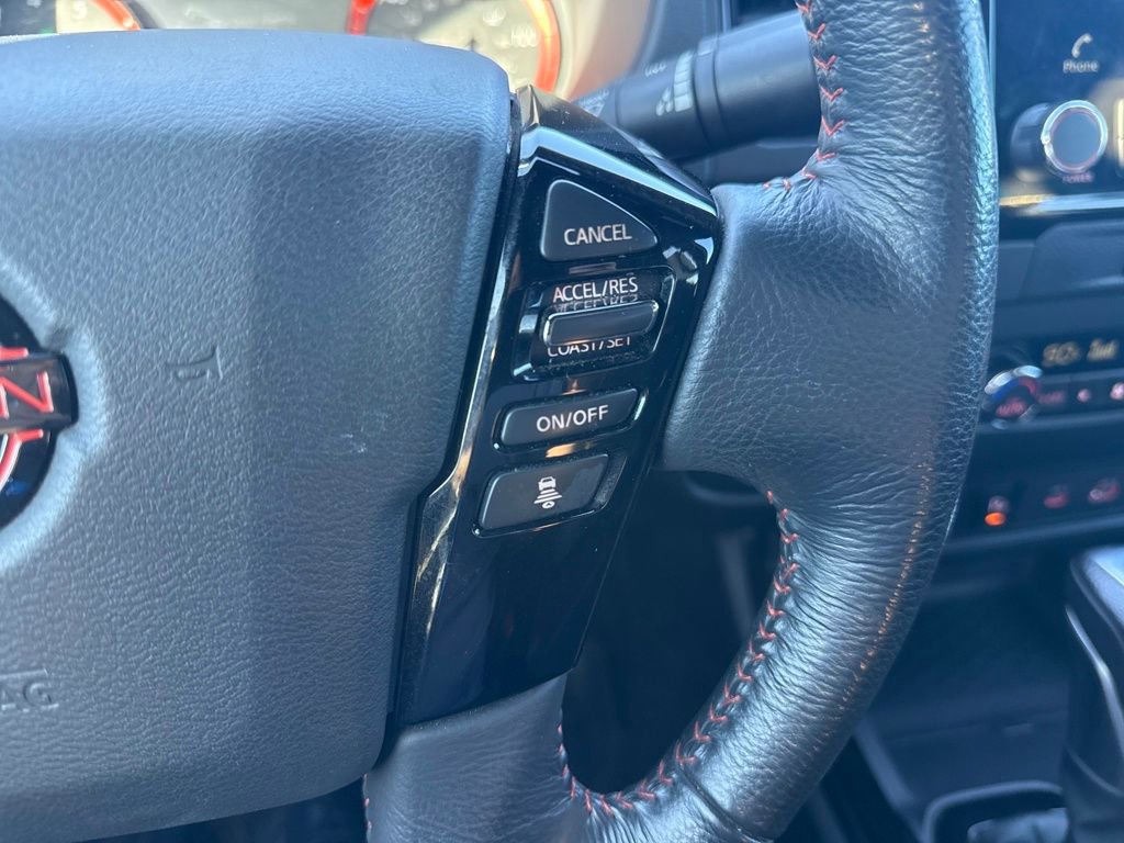 Used 2022 Nissan Frontier PRO-4X w/ Technology Package image 24
