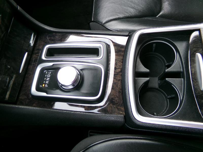 Used 2018 Chrysler 300 Limited image 27