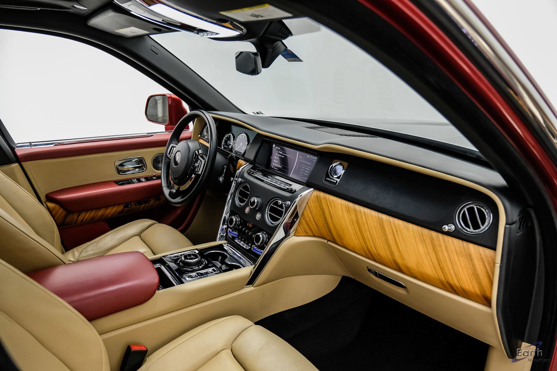 Used 2019 Rolls-Royce Cullinan AWD/4WD image 54
