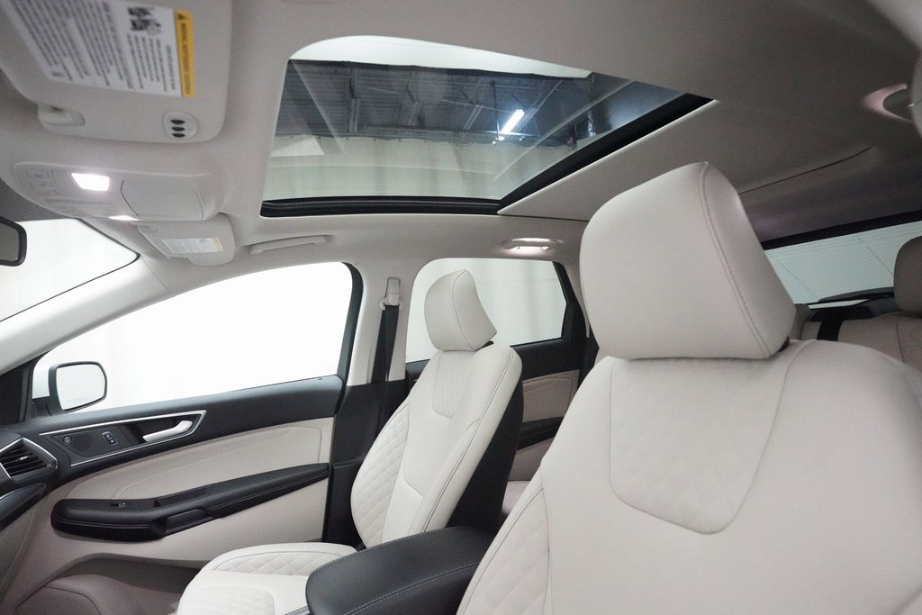 Used 2024 Ford Edge Titanium image 34