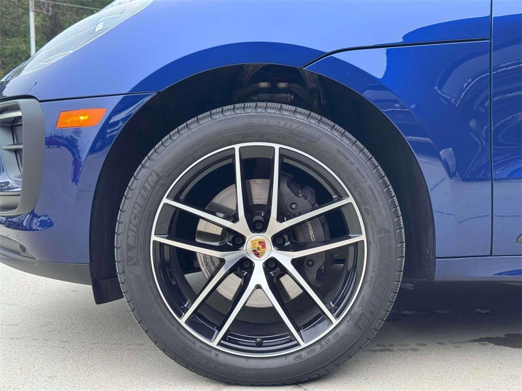 Used 2025 Porsche Macan Turbo image 10