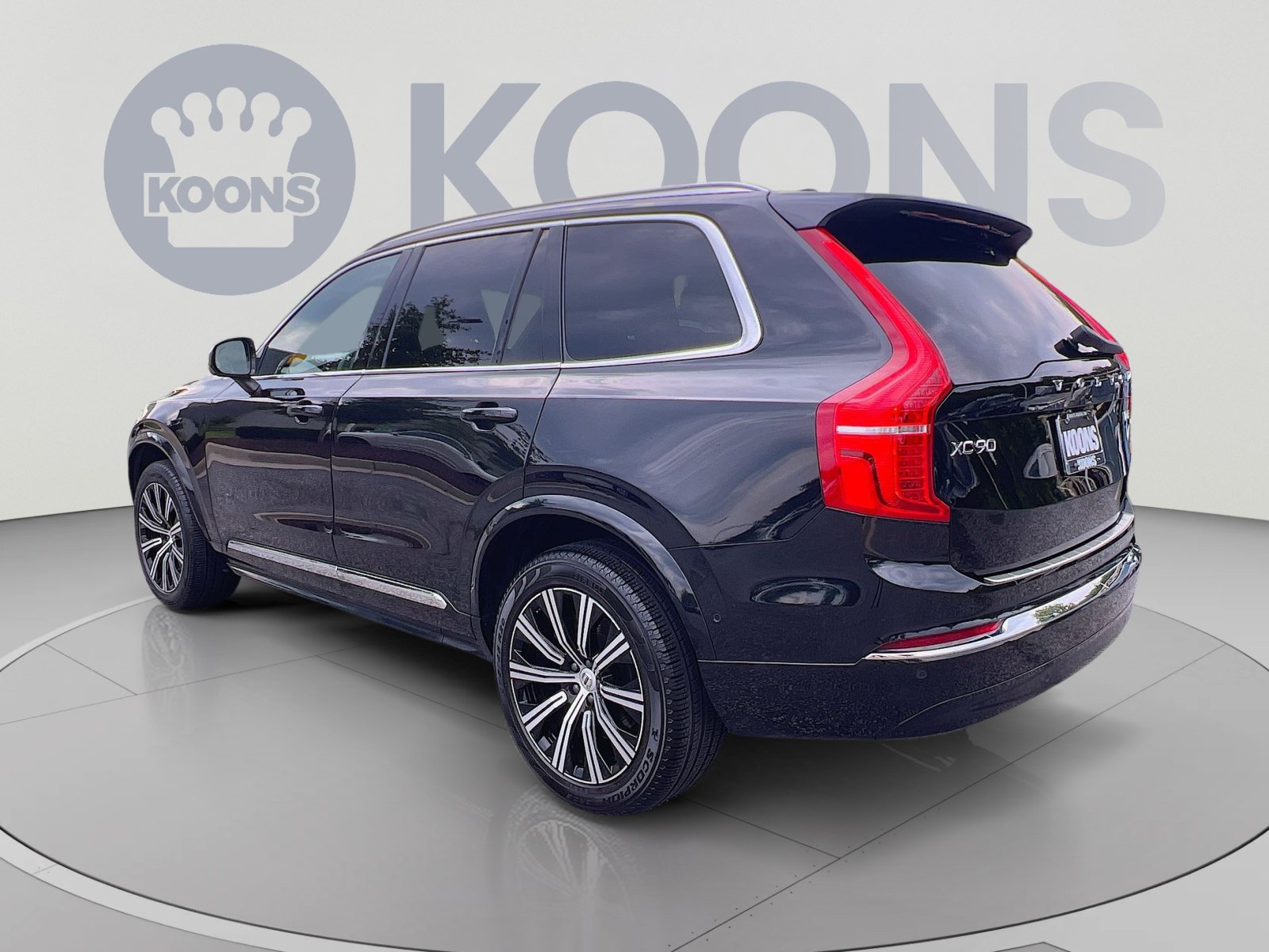 Certified 2023 Volvo XC90 B6 Plus w/ Protection Package Premier AWD/4WD image 4