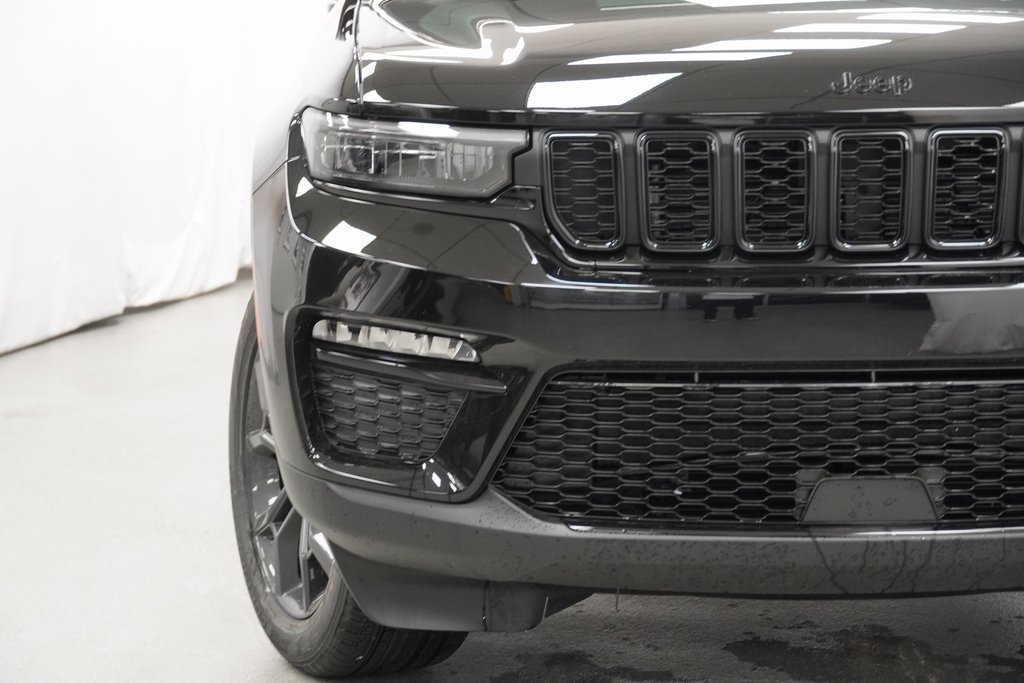 New 2025 Jeep Grand Cherokee Limited w/ Trailer Tow Package image 6