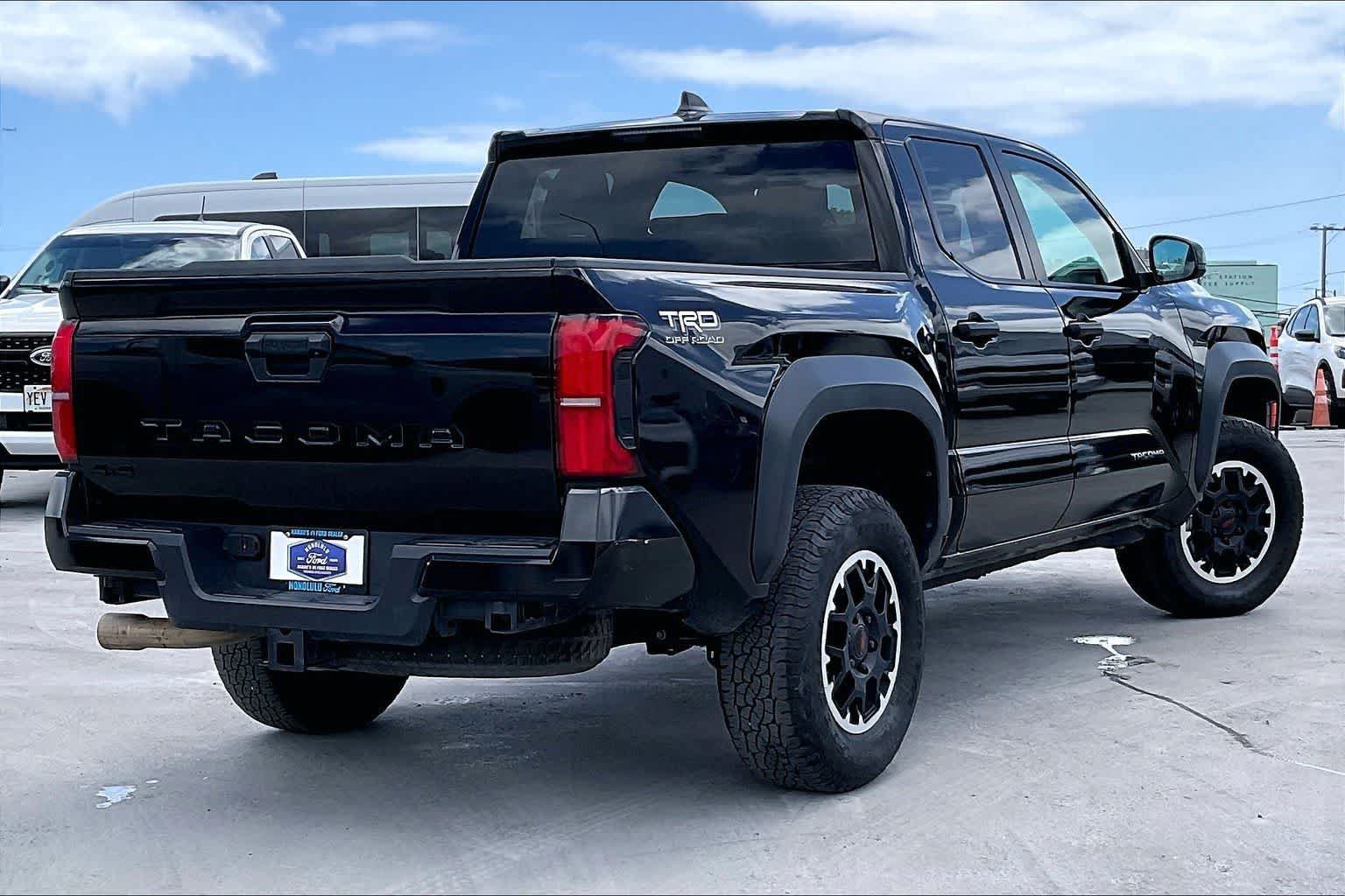 Used 2024 Toyota Tacoma TRD Off-Road AWD/4WD image 22