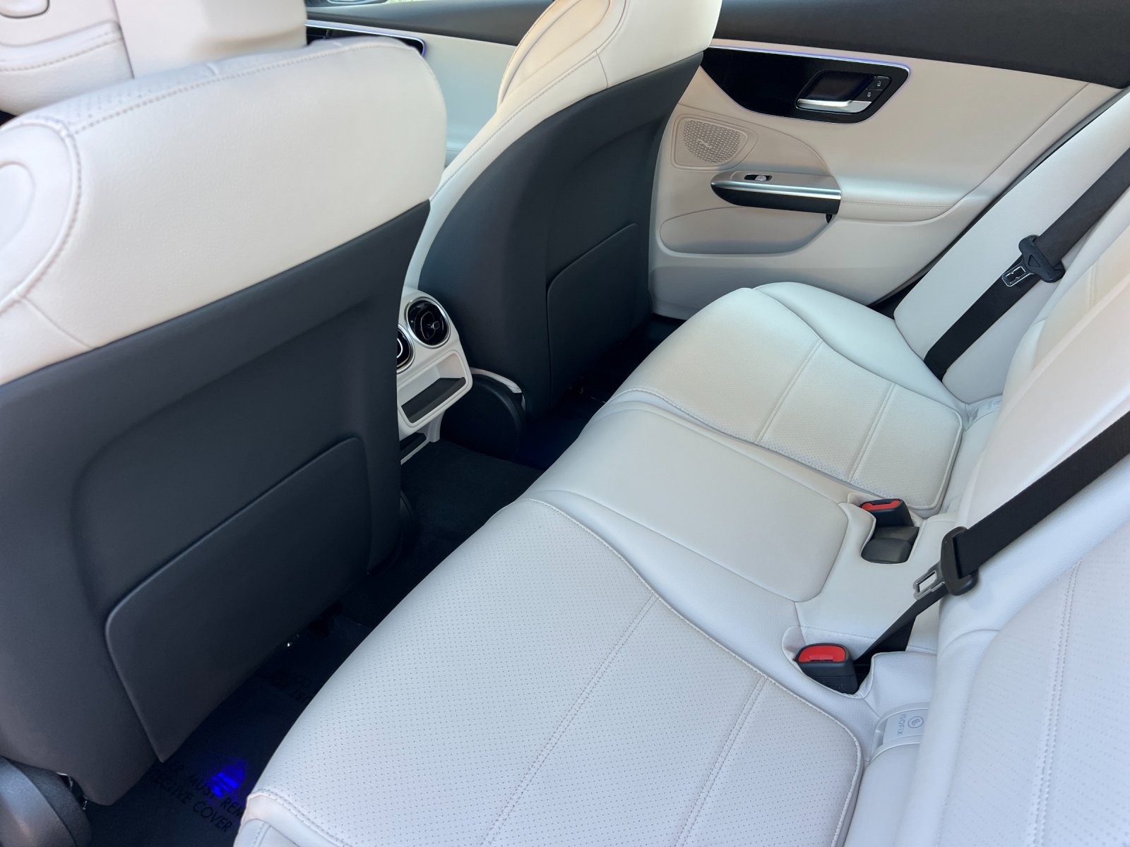 New 2026 Mercedes-Benz C 300 4MATIC Sedan image 11