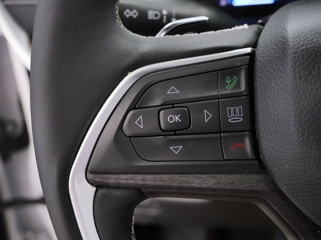 Certified 2024 Jeep Grand Cherokee Limited w/ Black Appearance Package AWD/4WD image 22