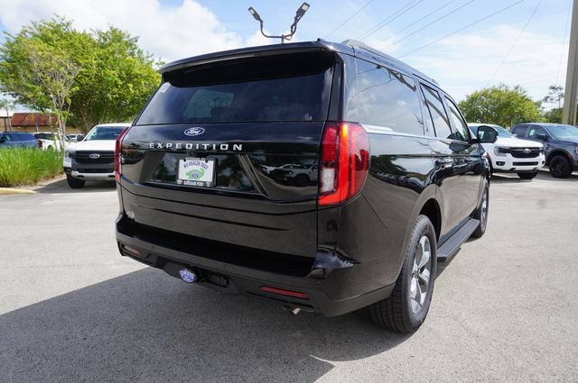 New 2027 Ford Expedition Active RWD image 7