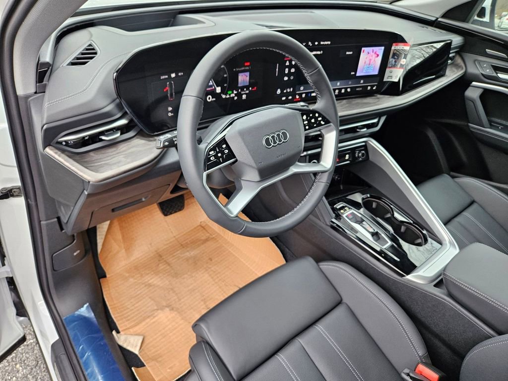 New 2025 Audi Q5 Premium Plus image 9