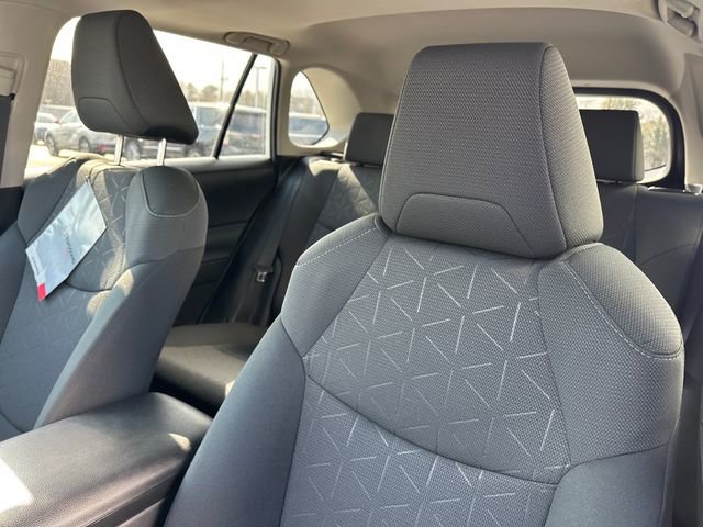 Used 2023 Toyota RAV4 XLE w/ Convenience Package image 17