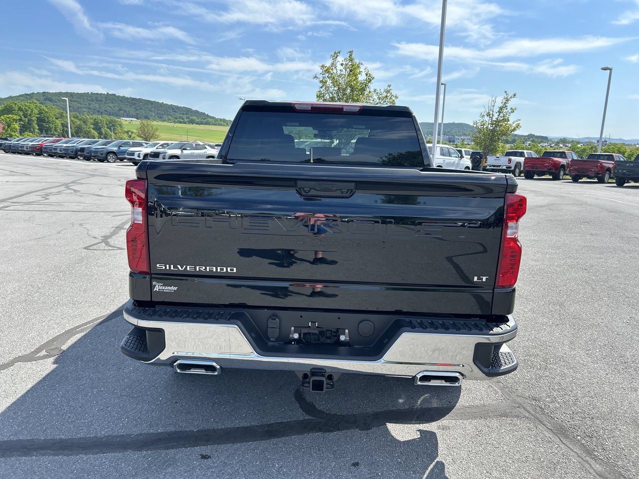 New 2026 Chevrolet Silverado 1500 LT w/ Z71 Off-Road Package AWD/4WD image 6