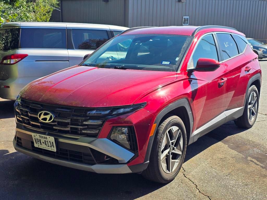 Used 2025 Hyundai Tucson SEL FWD image 2