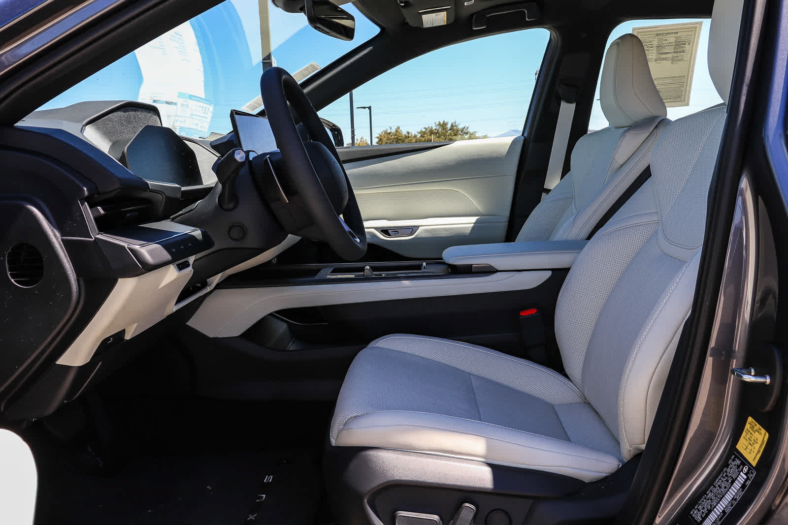 New 2026 Lexus ES 350e FWD image 18
