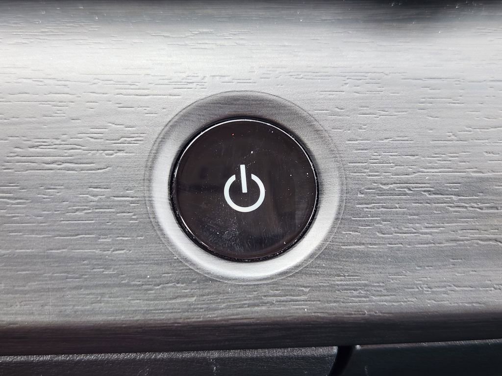 Used 2024 Nissan Ariya AWD image 18