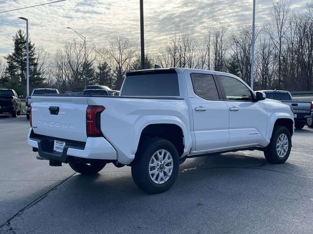 Used 2025 Toyota Tacoma SR5 image 5