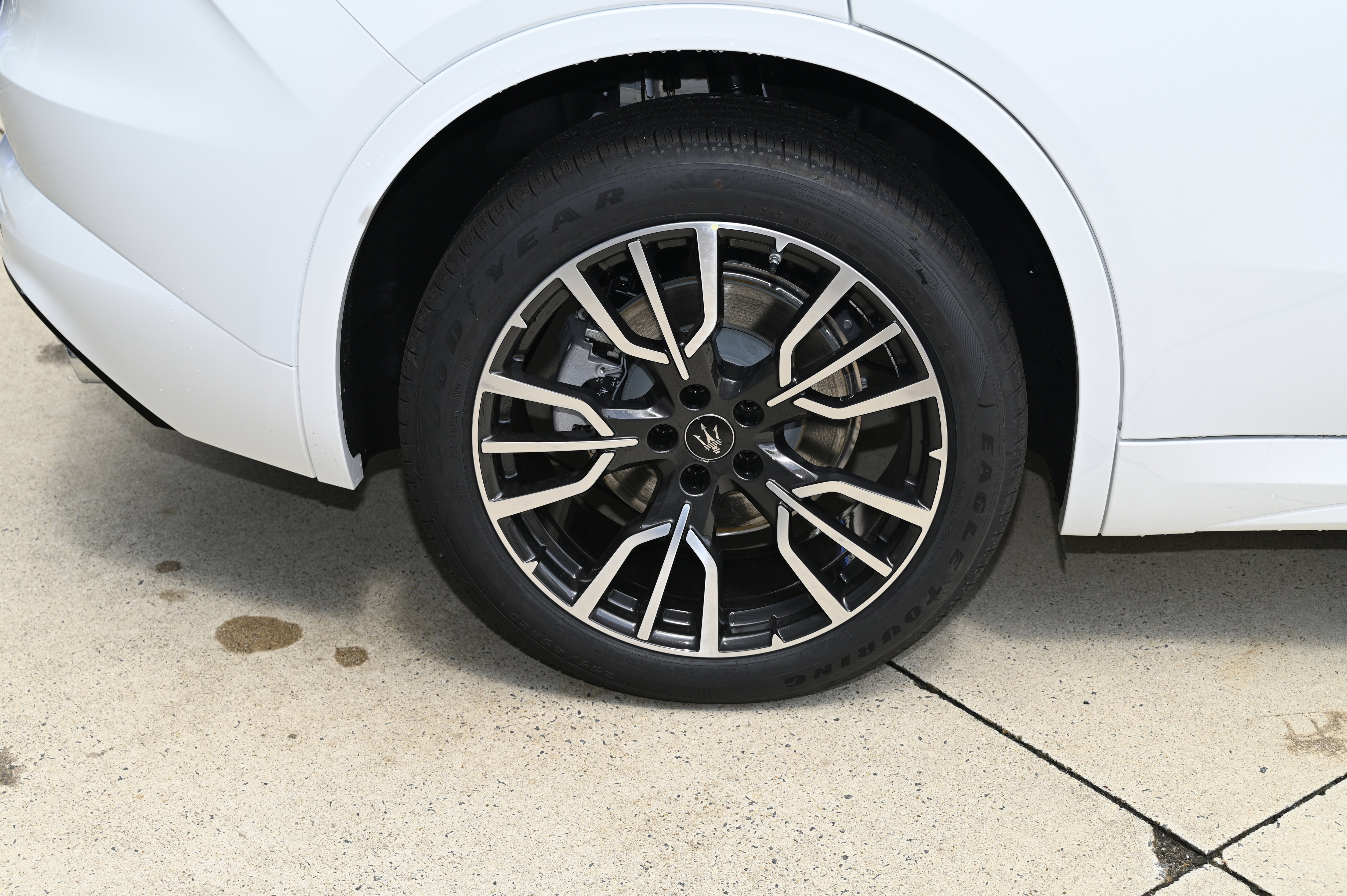 New 2025 Maserati Grecale GT image 11