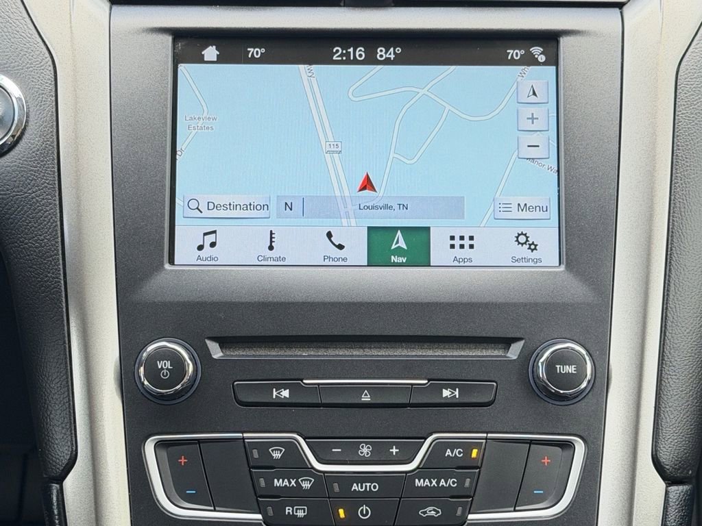 Used 2017 Ford Fusion SE w/ Equipment Group 201A image 18