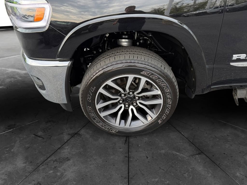 Used 2025 RAM 1500 Limited image 14