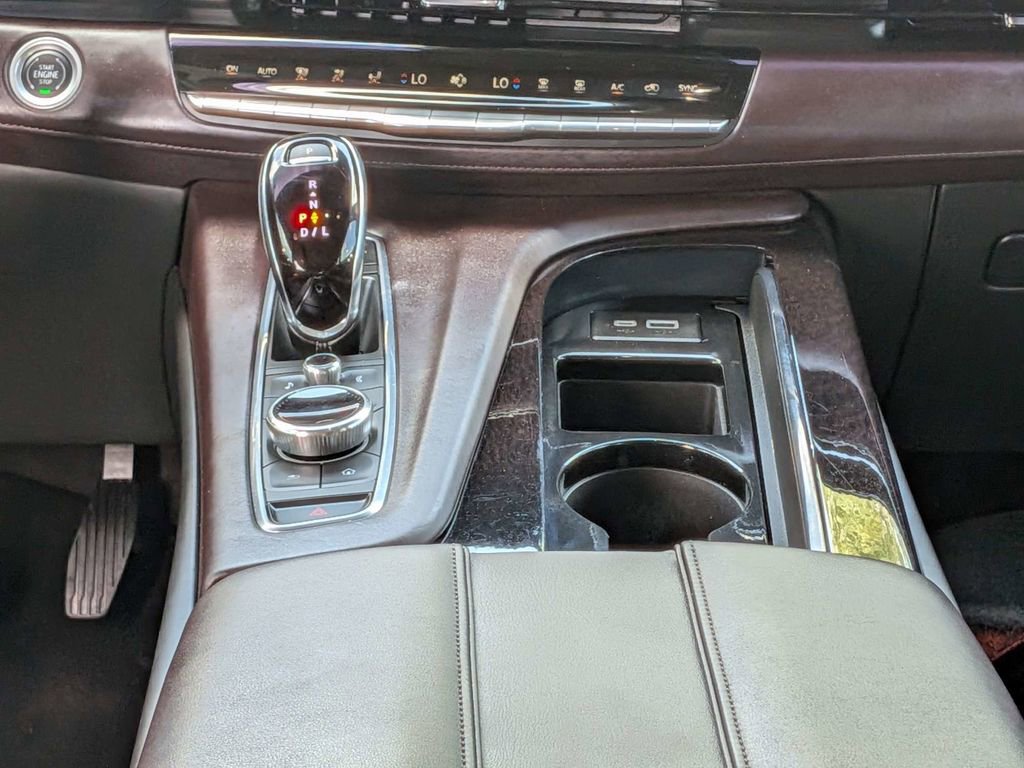 Used 2024 Cadillac Escalade Sport Platinum w/ LPO, ONYX Package AWD/4WD image 23