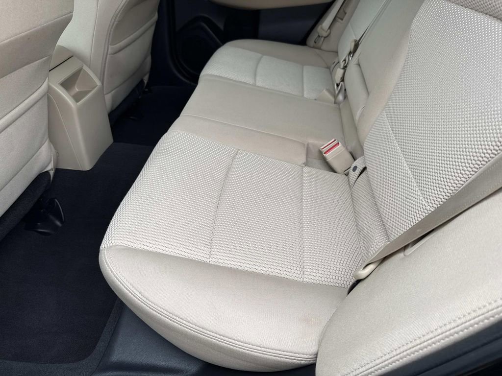 Used 2016 Subaru Outback 2.5i Premium w/ Popular Package #2 image 16