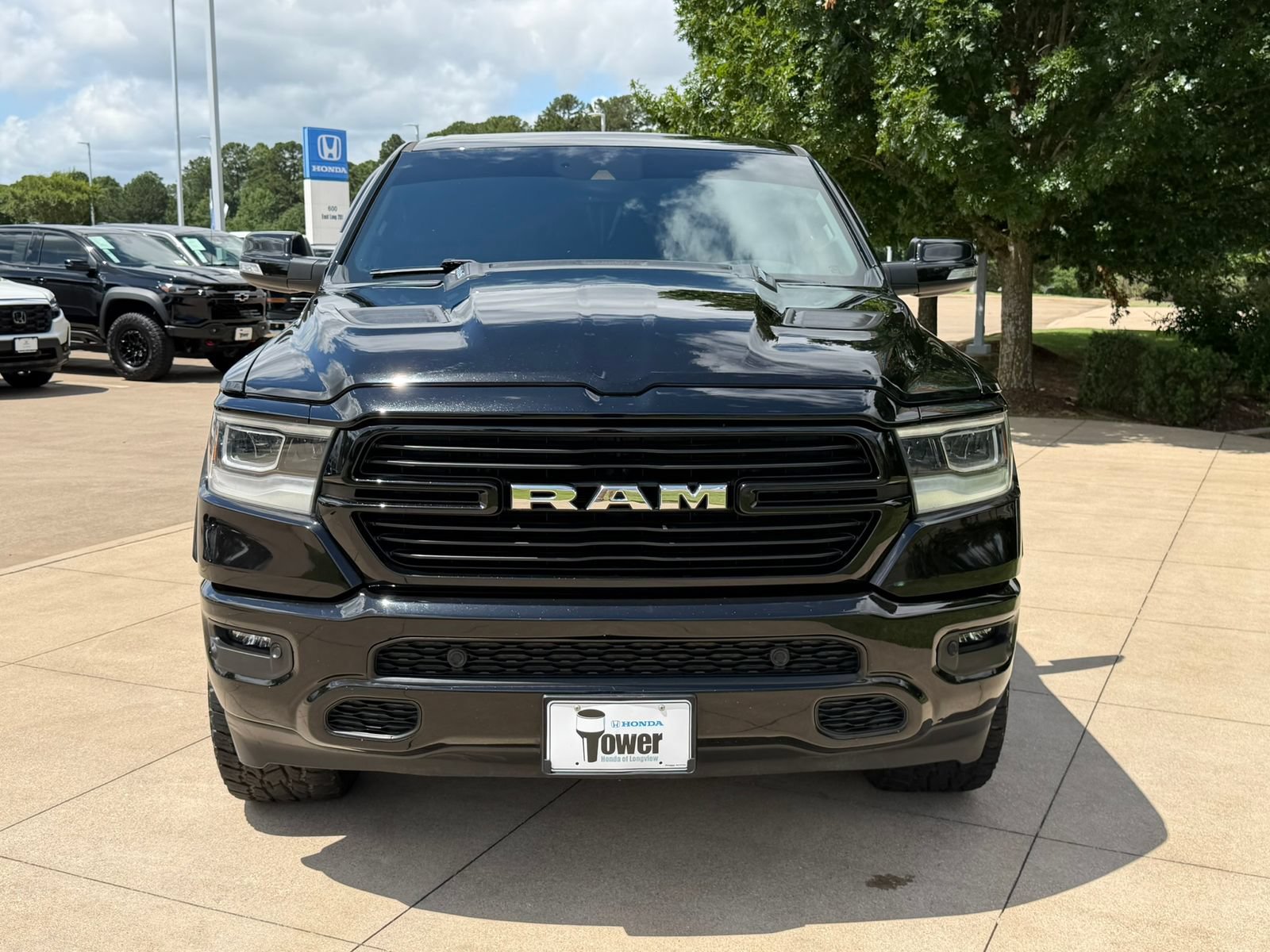 Used 2022 RAM 1500 Laramie w/ Sport Appearance Package AWD/4WD image 2