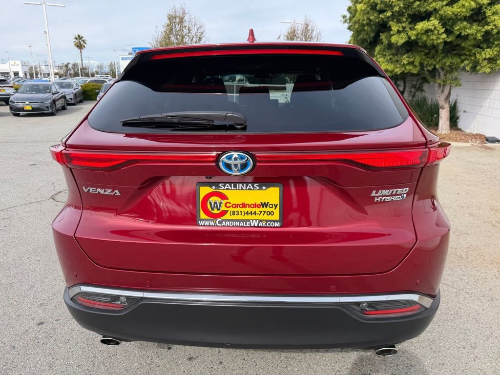 Used 2021 Toyota Venza Limited w/ Carpet Mat Package (TMS) image 5