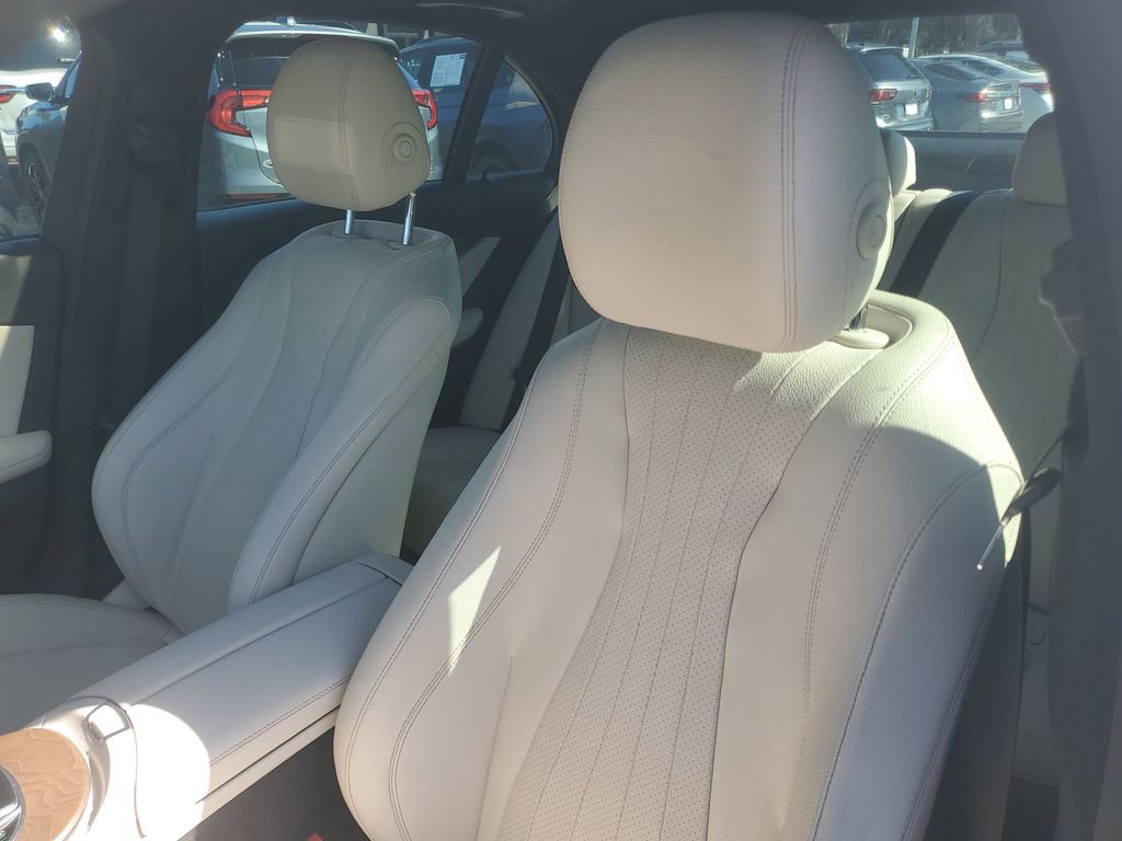 Used 2022 Mercedes-Benz E 350 Sedan w/ AMG Line Exterior image 16