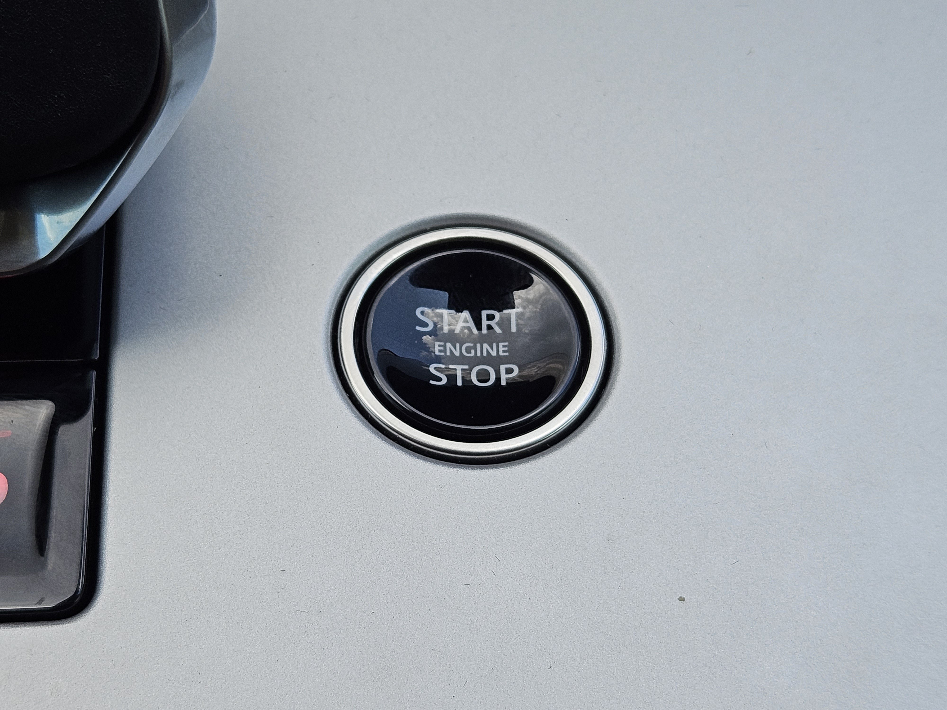 Used 2025 Land Rover Range Rover SE AWD/4WD image 20