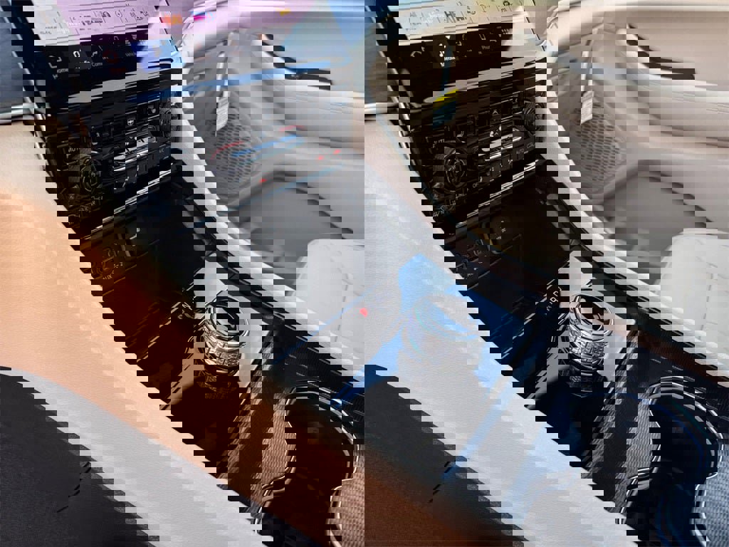 New 2025 Jeep Grand Cherokee L Limited w/ Black Appearance Package image 26