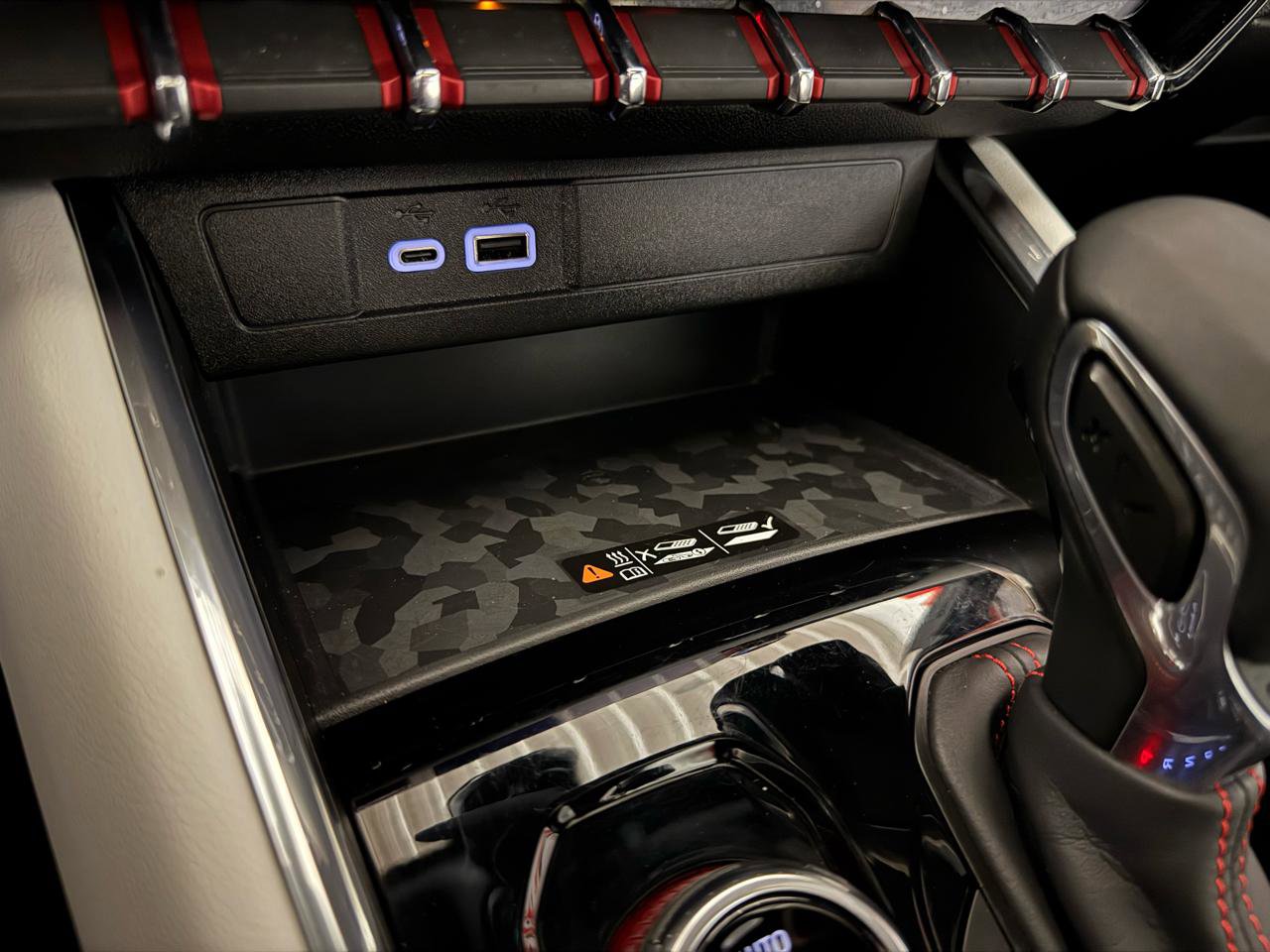 Used 2024 GMC Canyon AT4X w/ AT4X AEV Edition image 33