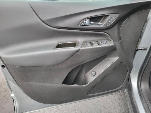 Used 2024 Chevrolet Equinox LT w/ LPO, Floor Liner Package FWD image 5