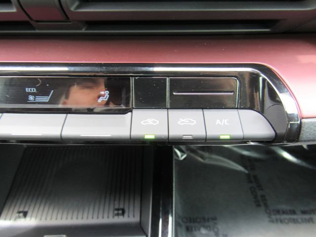 Used 2023 Toyota Prius Prime SE image 42