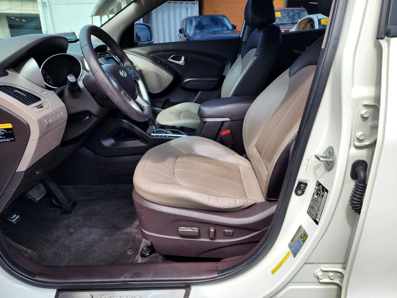 Used 2013 Hyundai Tucson Limited image 9