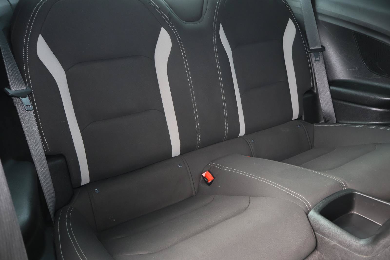Used 2020 Chevrolet Camaro LT w/ Technology Package RWD image 17