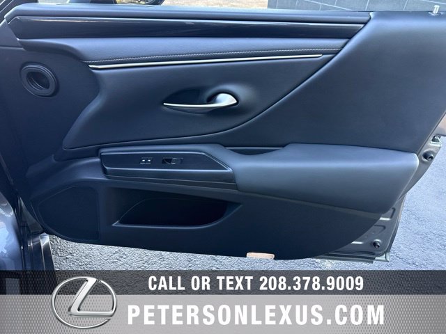 Used 2021 Lexus ES 300h w/ Accessory Package FWD image 12