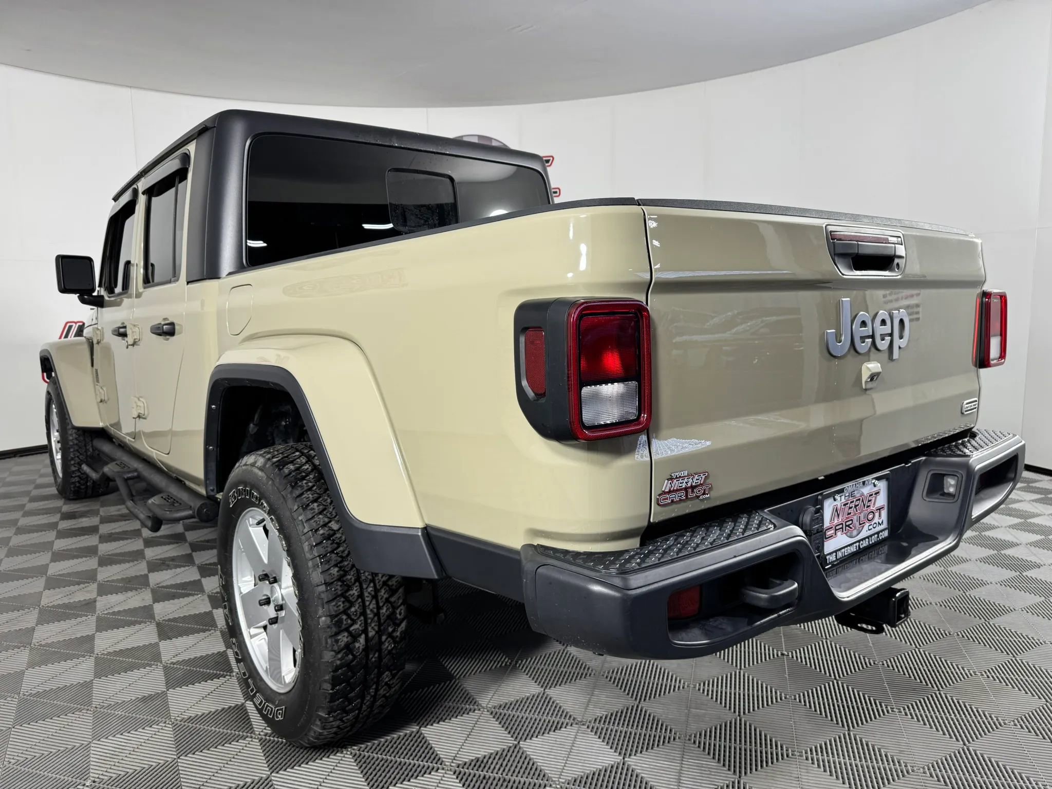 Used 2022 Jeep Gladiator Overland w/ Popular Equipment Package image 29