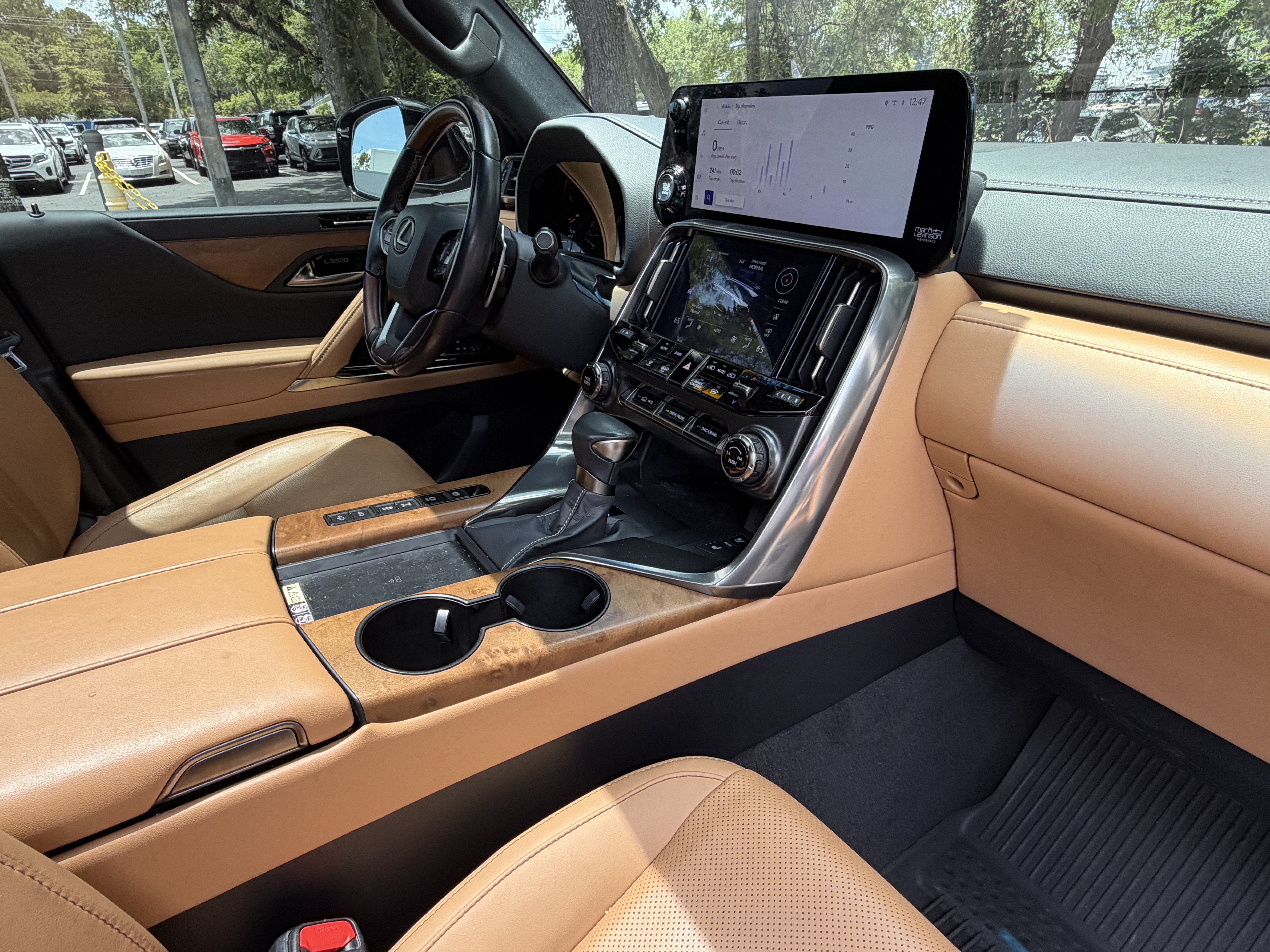 Used 2023 Lexus LX 600 4WD w/ Appearance Package image 48