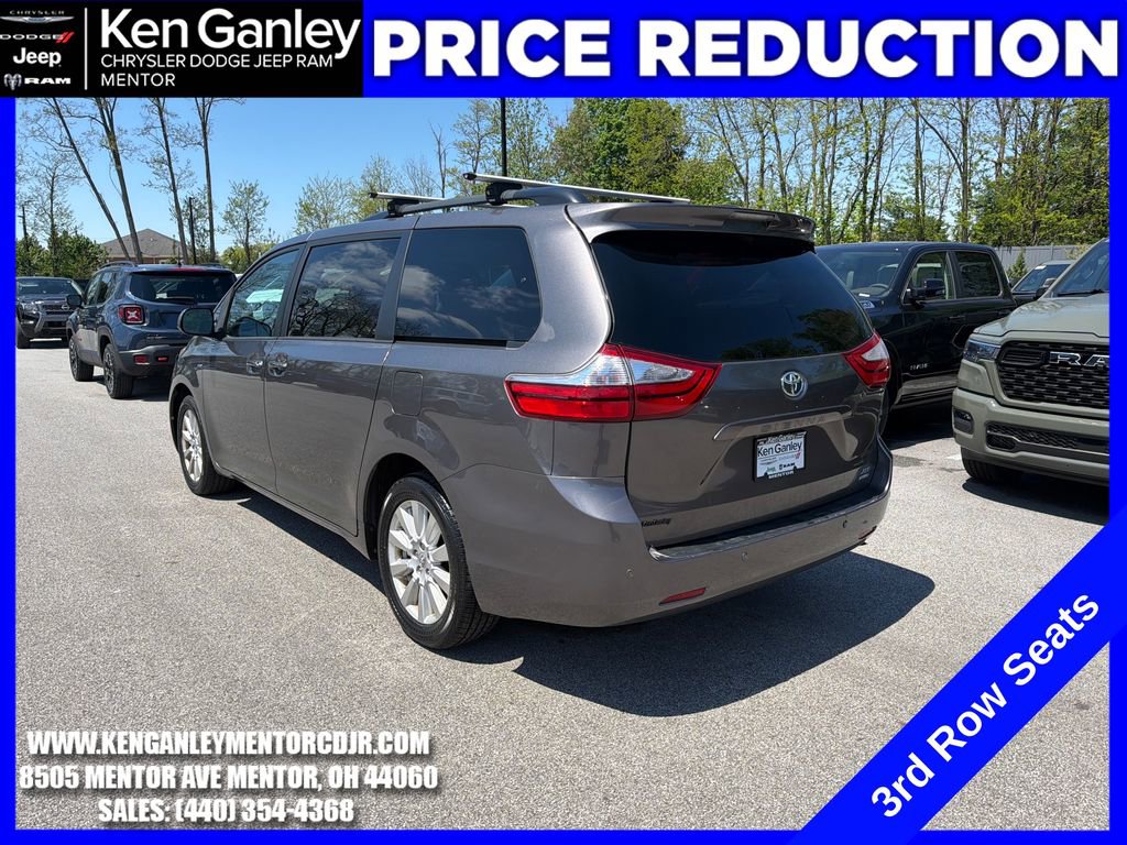 Used 2017 Toyota Sienna XLE AWD/4WD image 6